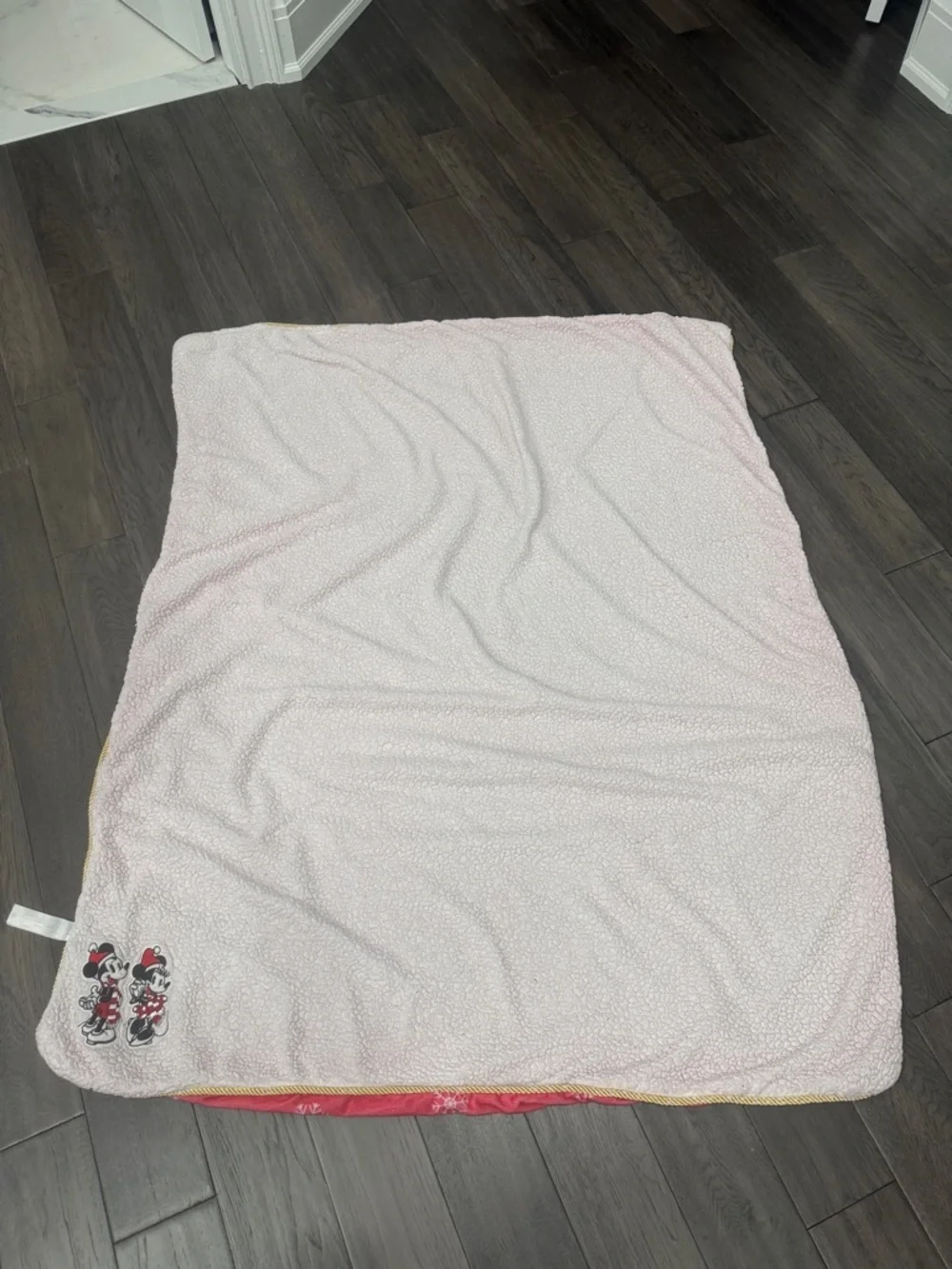 Red fleece Snowflake Holiday Blanket with Minnie and Mickey Embroidery 52x42